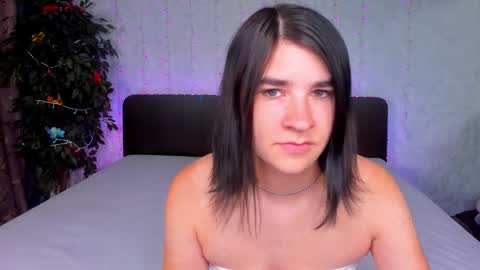 Polly online show from 09-17-25, 06:04