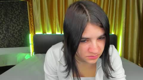 Polly online show from 10-06-25, 06:11