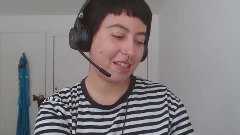 Snapshot of poly_mer chatting on 09-11-25, 06:52 Poly online show from 09-11-25, 06:52