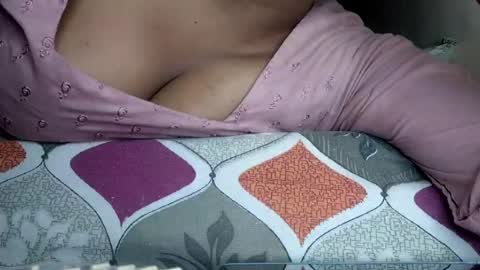 Snapshot of ponampussy chatting on 07-27-26, 03:35 ponampussy online show from 07-27-26, 03:35