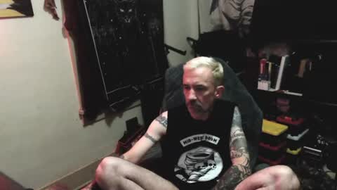Snapshot of ponydaddy666 chatting on 06-23-26, 01:58 Rich online show from 06-23-26, 01:58