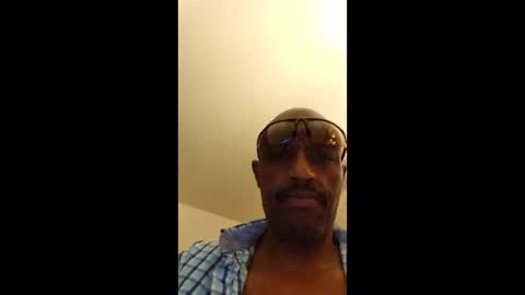 Phil online show from 05-31-26, 04:42