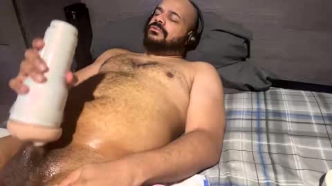 Snapshot of popfizzt chatting on 12-19-24, 10:21 popfizzt online show from 12-19-24, 10:21