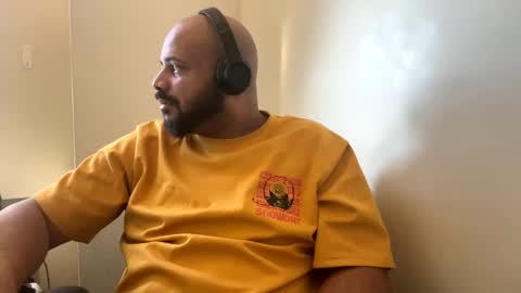 Snapshot of popfizzt chatting on 01-27-25, 07:56 popfizzt online show from 01-27-25, 07:56