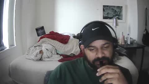 Snapshot of popfizzt chatting on 09-18-25, 12:07 popfizzt online show from 09-18-25, 12:07