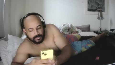 Snapshot of popfizzt chatting on 09-24-25, 11:46 popfizzt online show from 09-24-25, 11:46