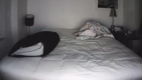 Snapshot of popfizzt chatting on 10-19-25, 03:07 popfizzt online show from 10-19-25, 03:07