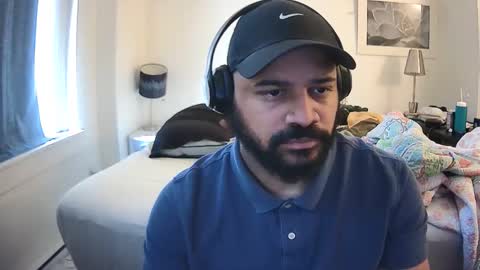 Snapshot of popfizzt chatting on 10-22-25, 04:40 popfizzt online show from 10-22-25, 04:40