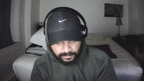 Snapshot of popfizzt chatting on 10-28-25, 01:53 popfizzt online show from 10-28-25, 01:53