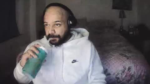 Snapshot of popfizzt chatting on 11-23-25, 09:58 popfizzt online show from 11-23-25, 09:58