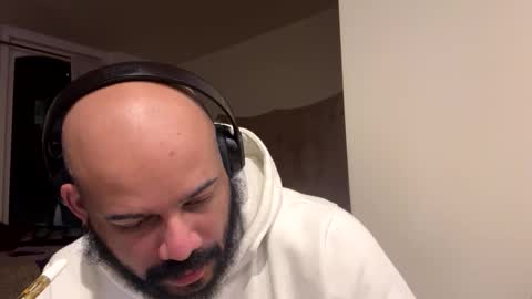 Snapshot of popfizzt chatting on 12-01-25, 04:06 popfizzt online show from 12-01-25, 04:06