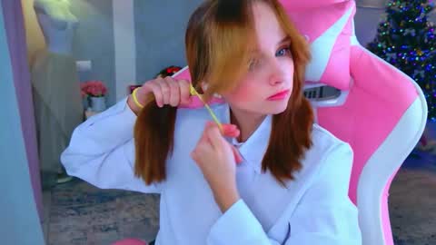 Snapshot of popjenny chatting on 12-22-25, 11:40 Hi Daddy Im Jane online show from 12-22-25, 11:40