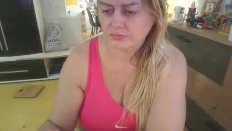 Snapshot of pornbusty chatting on 01-17-26, 09:03 MelissOfficial online show from 01-17-26, 09:03