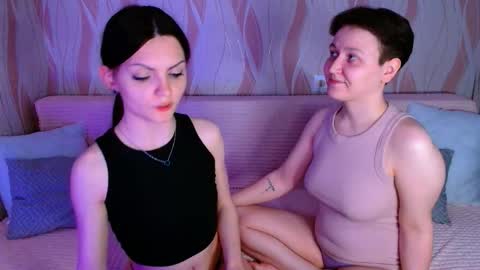 Snapshot of pornostendup chatting on 06-03-26, 10:48 Ana and Tati online show from 06-03-26, 10:48