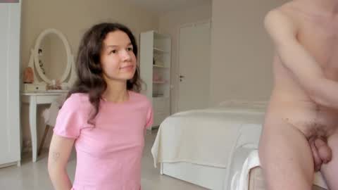 Snapshot of pornra chatting on 01-18-25, 11:54 Bella online show from 01-18-25, 11:54