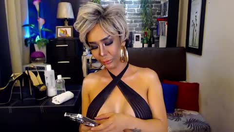 DivaGray online show from 06-03-26, 10:15
