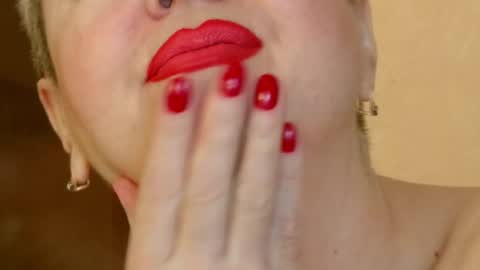 LADY POSH online show from 02-22-25, 05:12