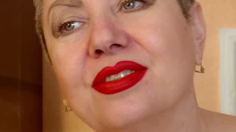 LADY POSH online show from 10-28-25, 10:34