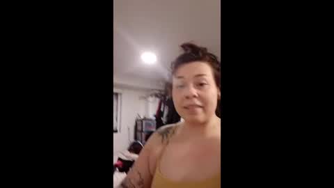 Snapshot of posionedxpeach chatting on 02-03-26, 03:37 posionedxpeach online show from 02-03-26, 03:37