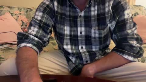 Snapshot of poundtownusa2016 chatting on 09-12-25, 01:28 ConchilDog online show from 09-12-25, 01:28