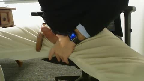 Snapshot of poundtownusa2016 chatting on 12-19-25, 11:01 ConchilDog online show from 12-19-25, 11:01