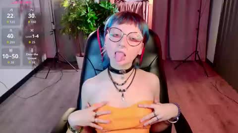 Snapshot of powderofgun chatting on 07-15-26, 08:14 powderofgun online show from 07-15-26, 08:14