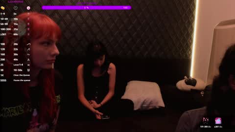 Snapshot of powercouplemix chatting on 02-11-25, 02:14 Ravena Rozz online show from 02-11-25, 02:14