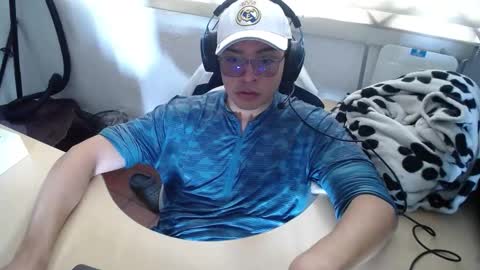 powerfulzeus2 online show from 09-20-25, 06:53