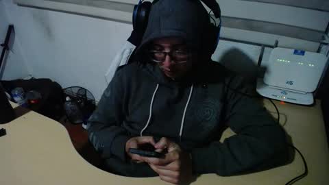 powerfulzeus2 online show from 09-24-25, 03:10