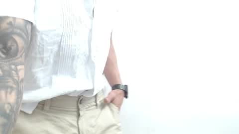 Snapshot of powerlustx chatting on 05-18-26, 04:07 online show from 05-18-26, 04:07