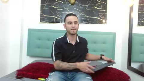 Snapshot of powerlustx chatting on 05-19-26, 03:46 online show from 05-19-26, 03:46