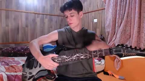 Snapshot of powertwinky chatting on 12-07-24, 12:41 chris independent  online show from 12-07-24, 12:41