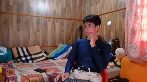 Snapshot of powertwinky chatting on 02-01-25, 08:47 chris independent  online show from 02-01-25, 08:47