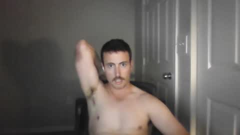 Snapshot of pphoto_95 chatting on 11-24-25, 05:40 Redd online show from 11-24-25, 05:40