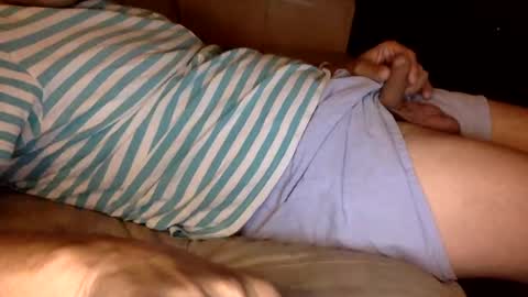 Snapshot of ppsmall_17 chatting on 01-23-25, 01:41 ppsmall_17 online show from 01-23-25, 01:41