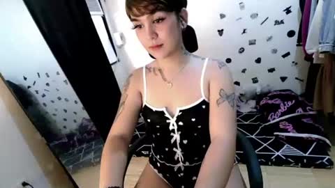 Precious online show from 10-24-25, 02:41