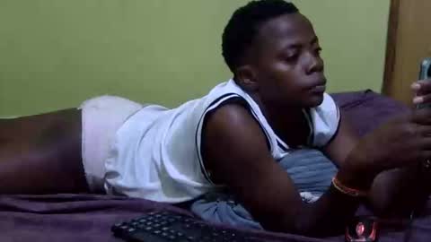 Snapshot of precious_nesh chatting on 12-19-25, 04:03 precious_nesh online show from 12-19-25, 04:03