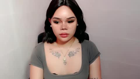 MAXXINE online show from 01-22-25, 08:17