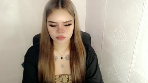 MAXXINE online show from 02-25-25, 08:36