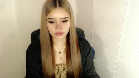 MAXXINE online show from 03-04-25, 03:33