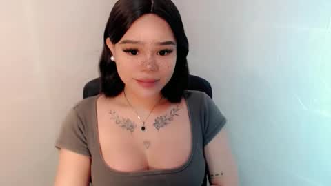 MAXXINE online show from 11-19-25, 03:39