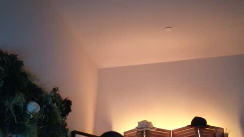 PreeminentJess online show from 10-04-25, 01:58