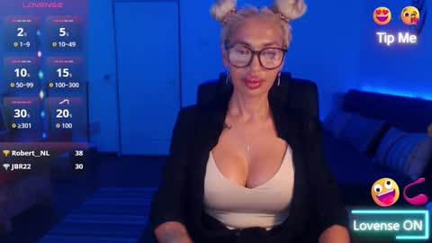 Victoria online show from 09-19-25, 08:42