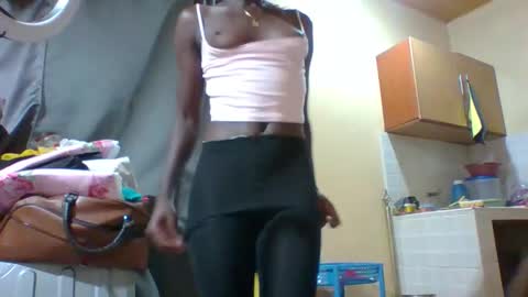 Snapshot of preshty chatting on 01-10-26, 06:59 preshty online show from 01-10-26, 06:59