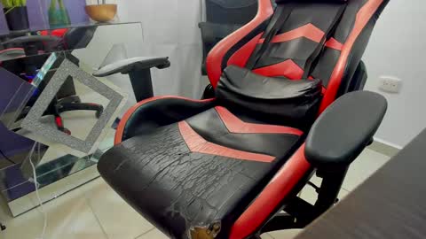 PRESSURE online show from 12-21-24, 11:55