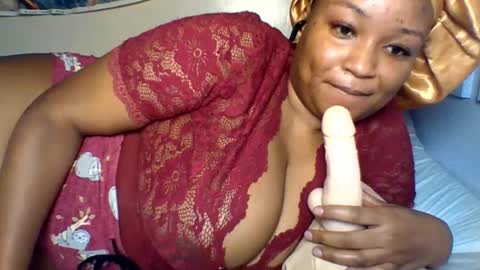 Prettie diva online show from 05-25-26, 10:49