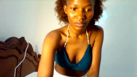 prettie_petitee online show from 07-11-26, 11:35