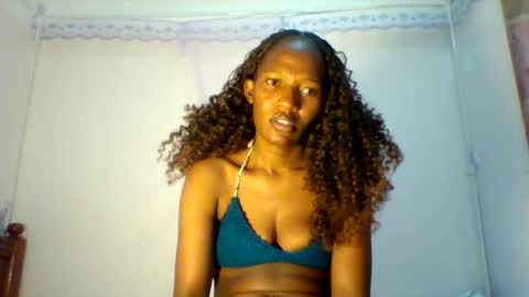 prettie_petitee online show from 07-18-26, 04:44