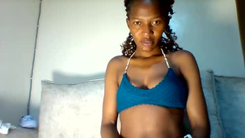 prettie_petitee online show from 07-26-26, 06:32