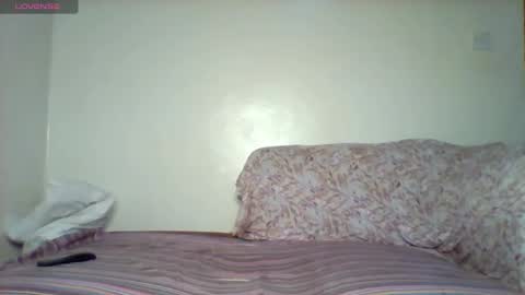 Snapshot of pretty253 chatting on 04-25-26, 02:14 pretty253 online show from 04-25-26, 02:14